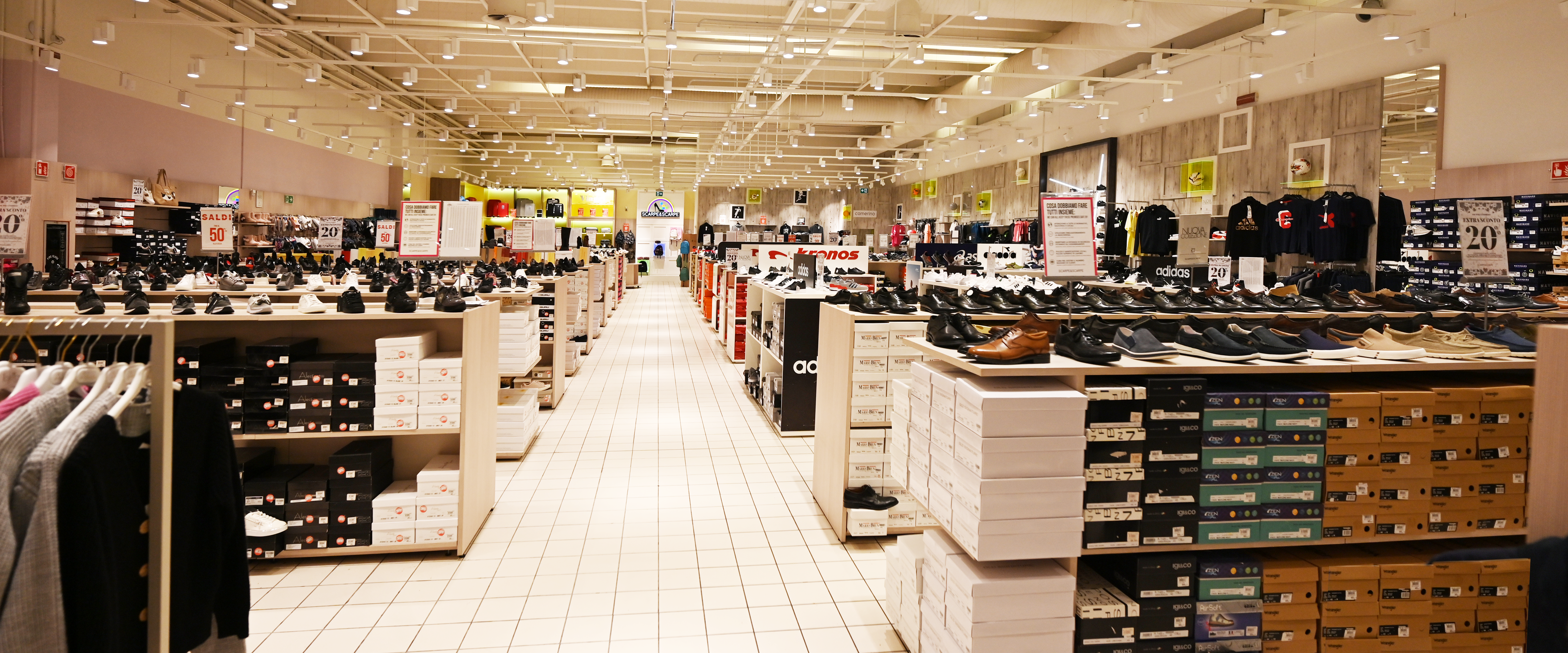Maximall negozi deals scarpe